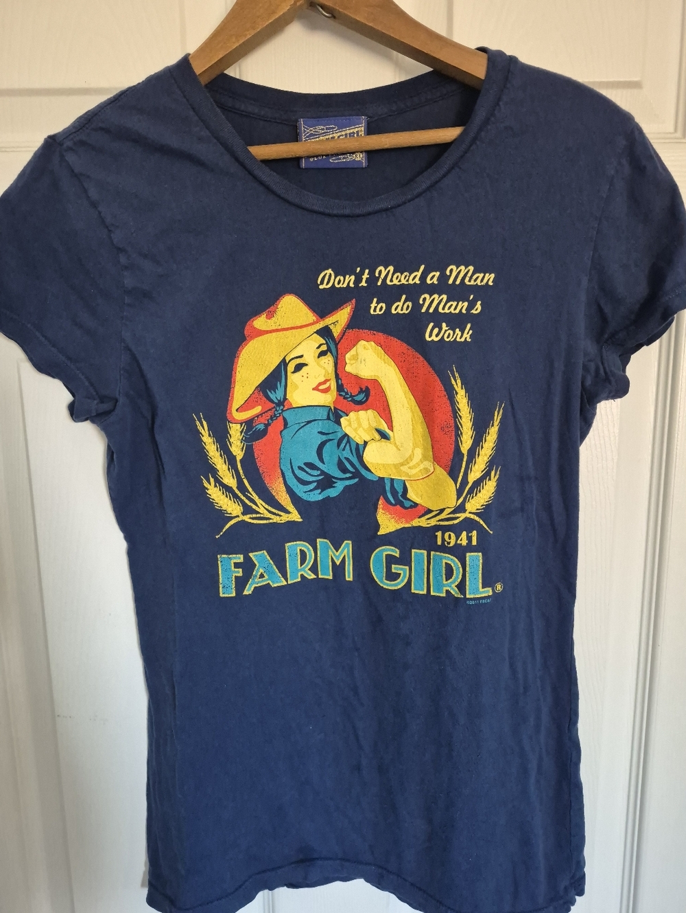 Farm Girl Navy Graphic Tee - 'Don't Need a Man'